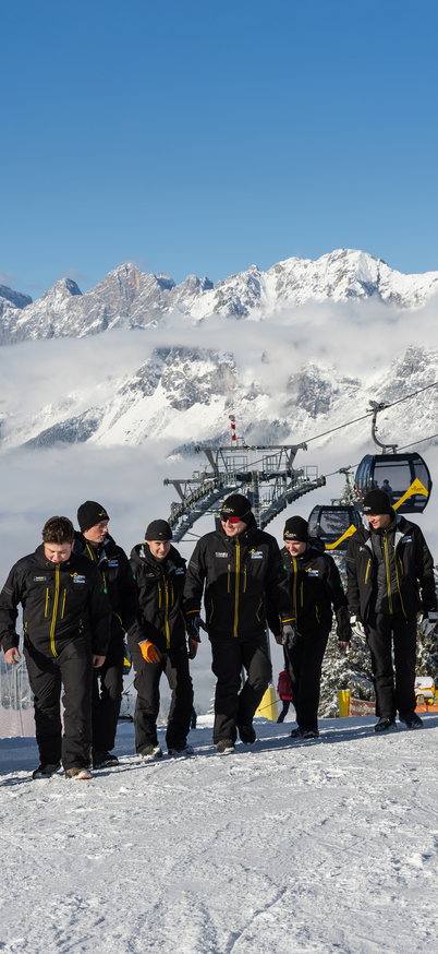Das Lehrlingsteam der Planai-Hochwurzen-Bahnen 2025 | © Harald Steiner Das Lehrlingsteam der Planai-Hochwurzen-Bahnen 2025 | © Harald Steiner
