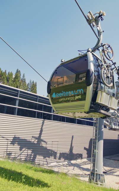 Sommergondelbahn Preunegg Jet mit Biketransport | © Gerald Grünwald