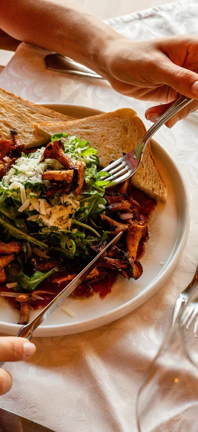 Speisen auf der Schnepf´n Alm | © Schnepf´n Alm - Almwelt Austria