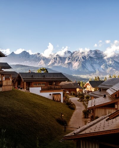 Almdorf Reiteralm mit Dachstein | © www.kernmayer.com