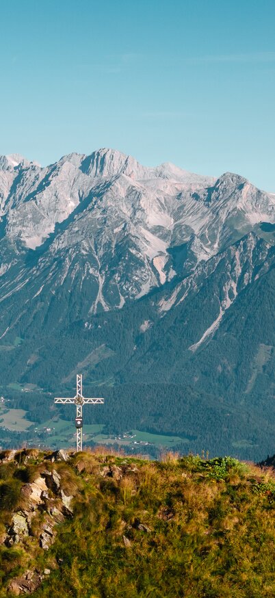 Wanderer am Gipfel der Bärfellspitze am Hauser Kaibling | © Mathäus Gartner