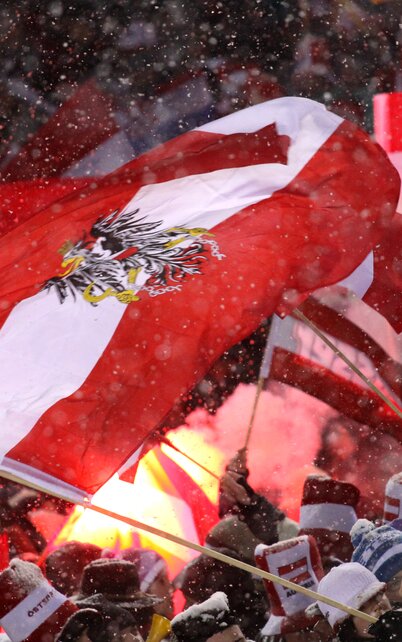 Nightrace Fahnen | © TVB Schladming-Dachstein