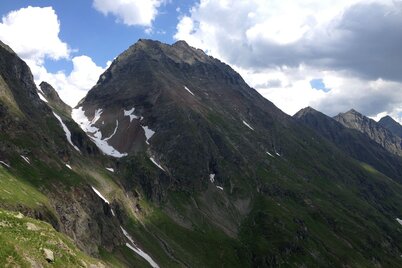 View from trail n° 702A towards Gollingscharte ridge and Hochgolling