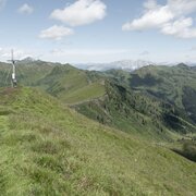Größes Bärneck mit Blick Richtung Grimming