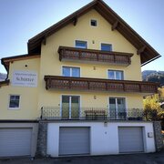 1AA5E8F6-2487-4E6E-B0E9-991F83120426