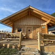 Hütte von vorne © Moosbrugger (2024).JPEG