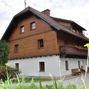 Bröcklhof Pretscherer Hausfoto Sommer