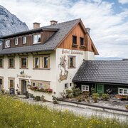 Das Gasthaus Dachsteinblick lädt zur Einkehr