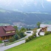 Unser Selbstversorgerhaus im Sommer