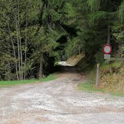 Abzweigung Forststraße Hochbrückenweg