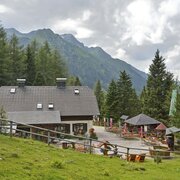 Erzherzog Johann Hütte - Ausgangs- und Zielpunkt der Wanderung auf den Hochstubofen