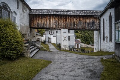 Bei der Pfarrkirche St. Georg in Pürgg