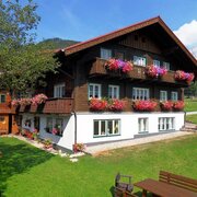 Sattlehnerhof Haus Innenhof 