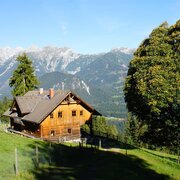 Scharlinger Ferienalm - Hausfoto Sommer