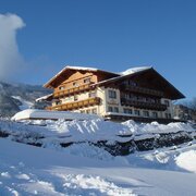 Sporthof im Winter