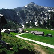 Die Ursprungalm am Fuße der Steirischen Kalkspitze
