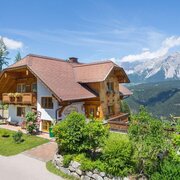 Waldhoamat - Unser Haus im Sommer